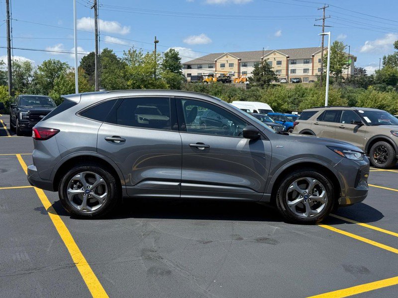 Certified 2023 Ford Escape ST-Line w/ Tech Pack #1 AWD/4WD image 2