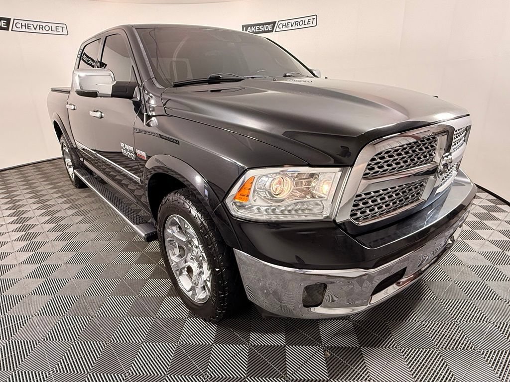 Used 2015 RAM 1500 Laramie w/ Convenience Group AWD/4WD image 8