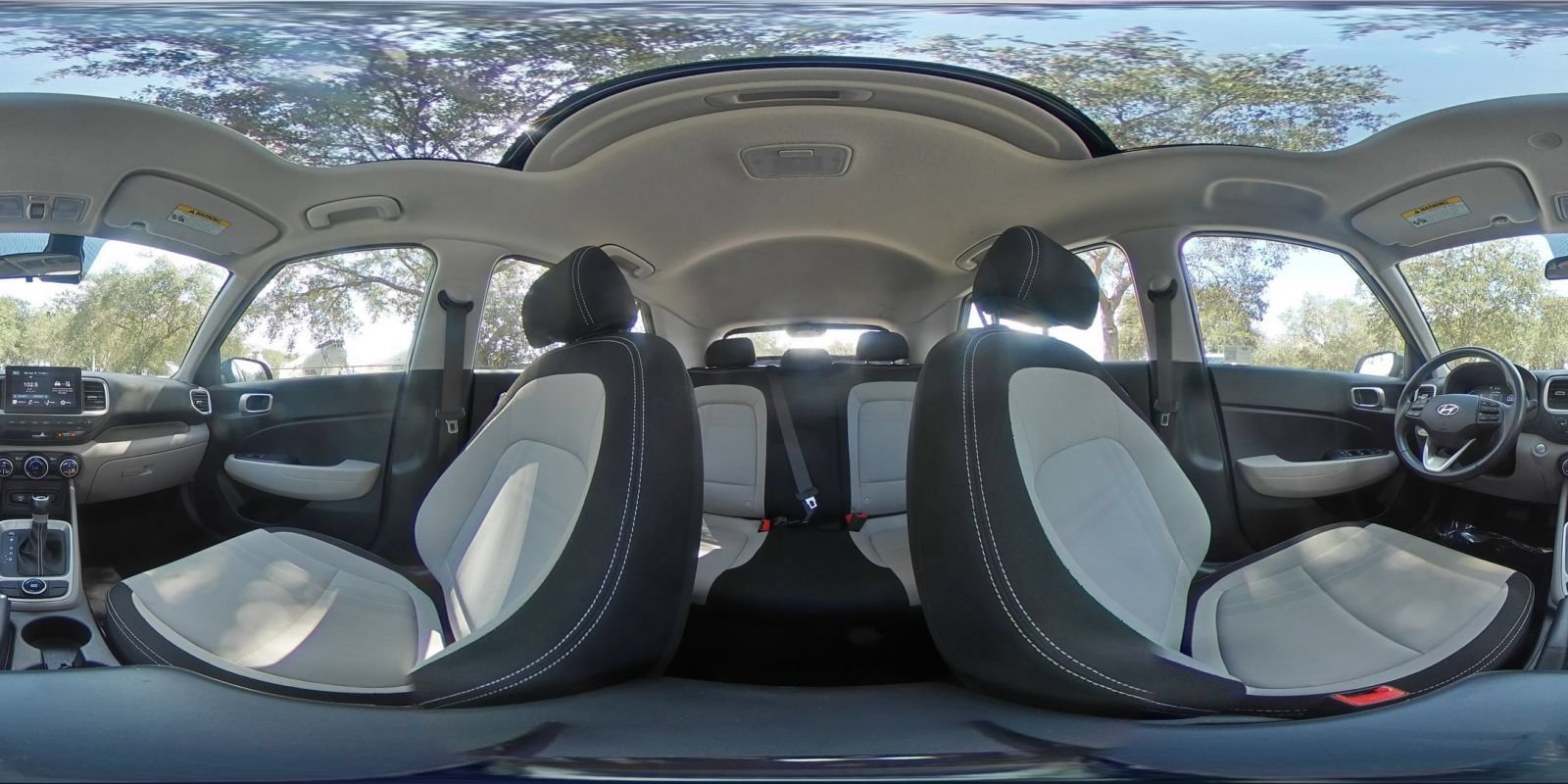 Used 2025 Hyundai Venue SEL FWD image 42