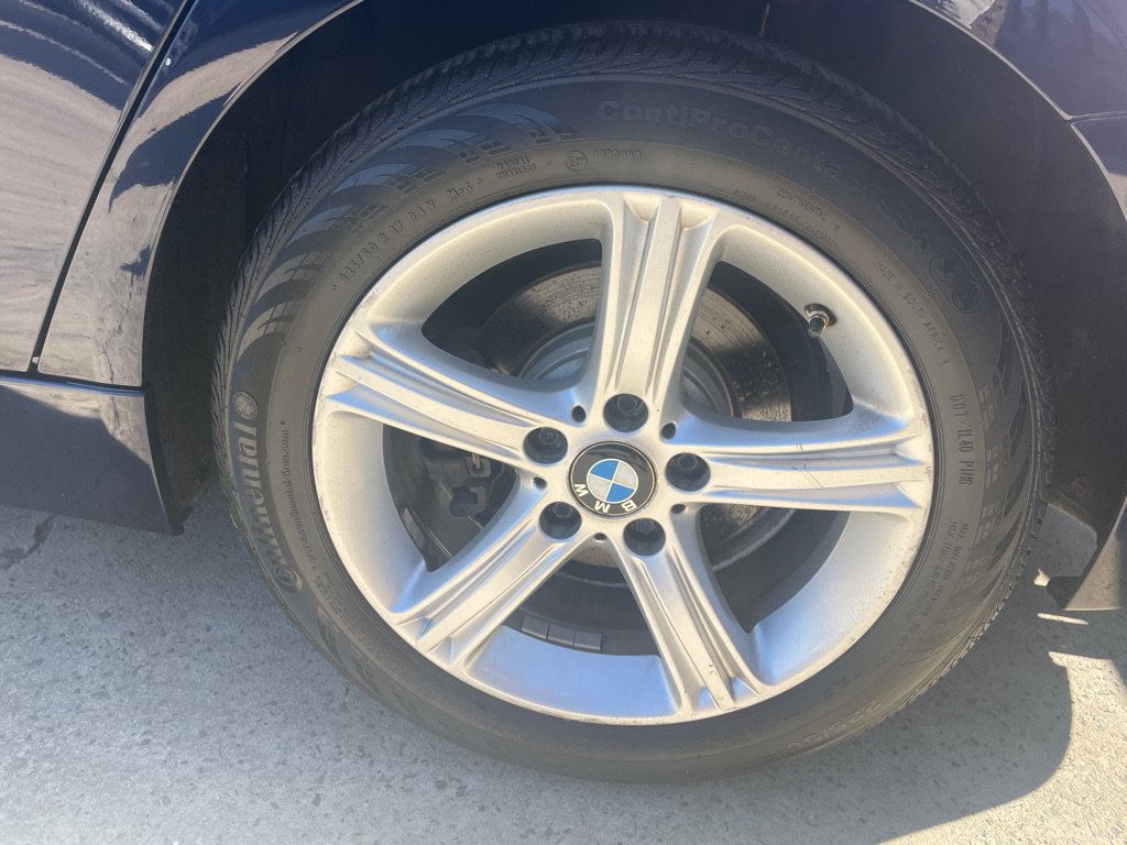Used 2015 BMW 328i xDrive Sedan AWD/4WD image 9