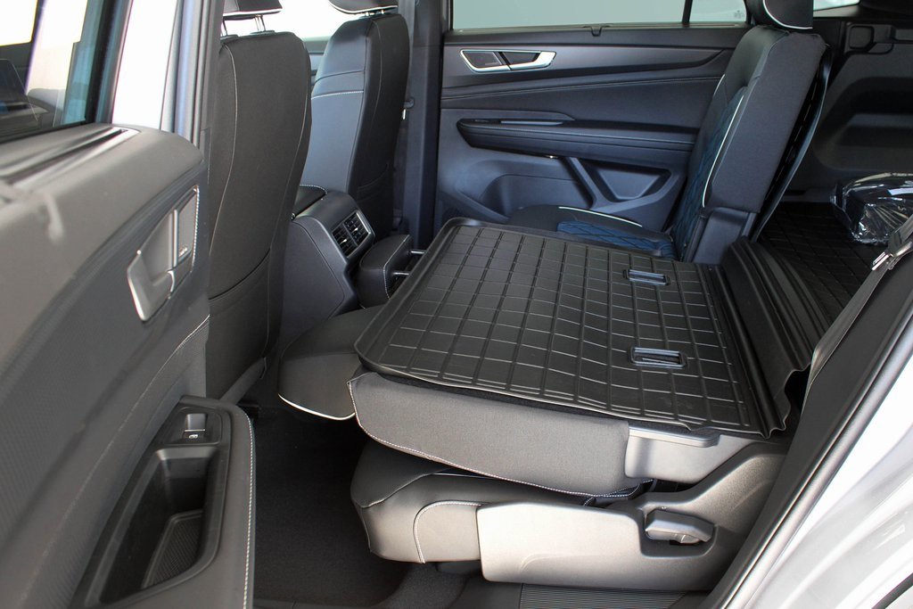 New 2025 Volkswagen Atlas Cross Sport SEL Premium R-Line image 69