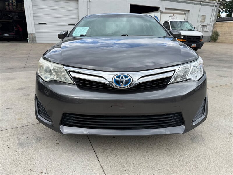 Used 2013 Toyota Camry LE FWD image 3