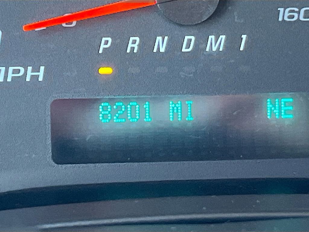 Used 2024 Chevrolet Express 2500 w/ Driver Convenience Package RWD image 12