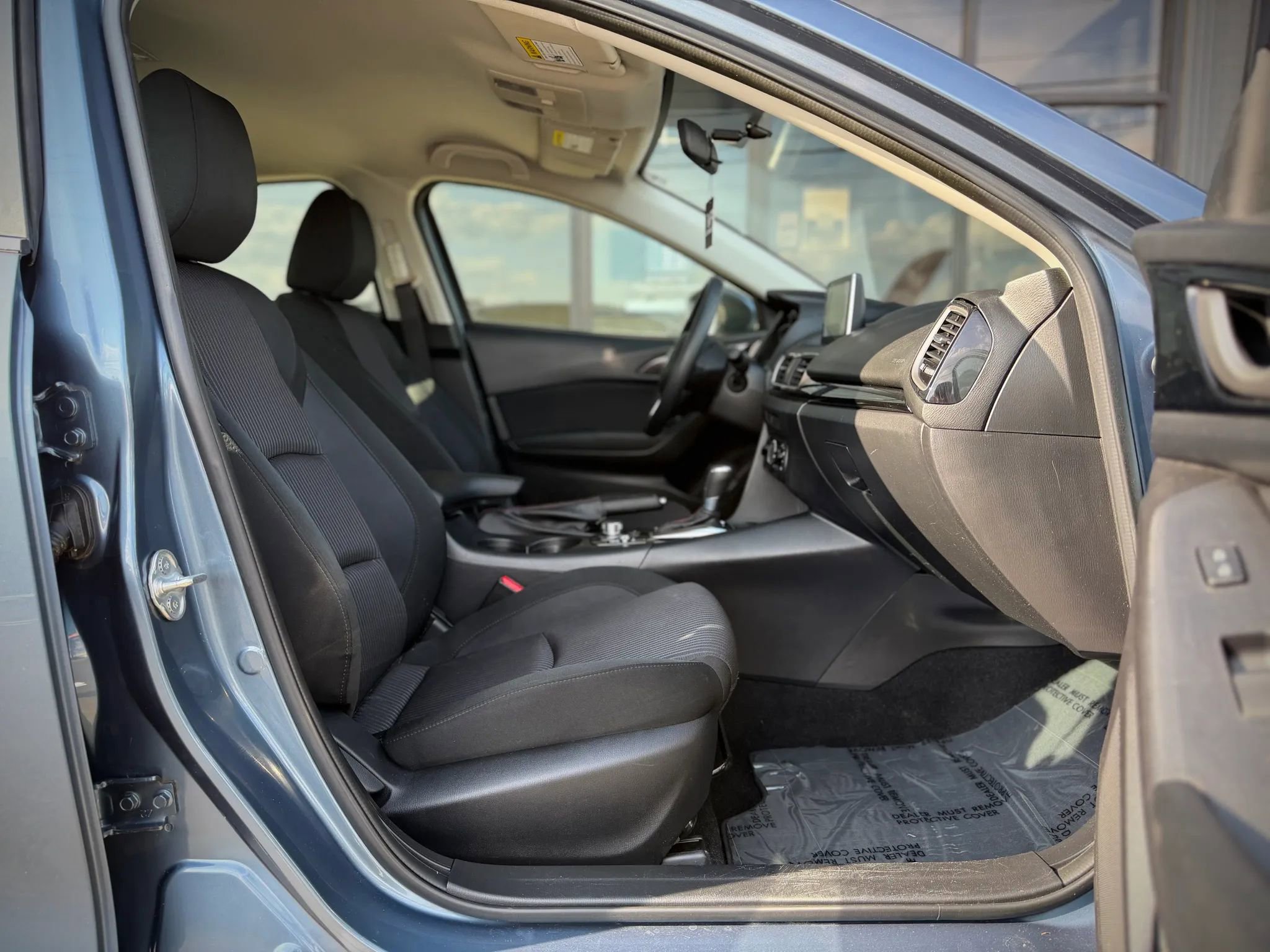 Used 2015 MAZDA MAZDA3 i Touring FWD image 17