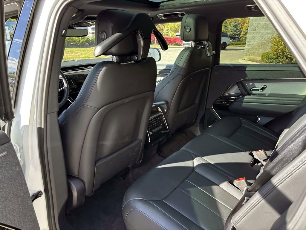 Certified 2025 Land Rover Range Rover Sport image 22