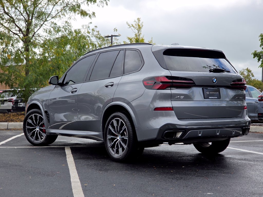 Used 2025 BMW X5 xDrive40i w/ M Sport Package AWD/4WD image 27