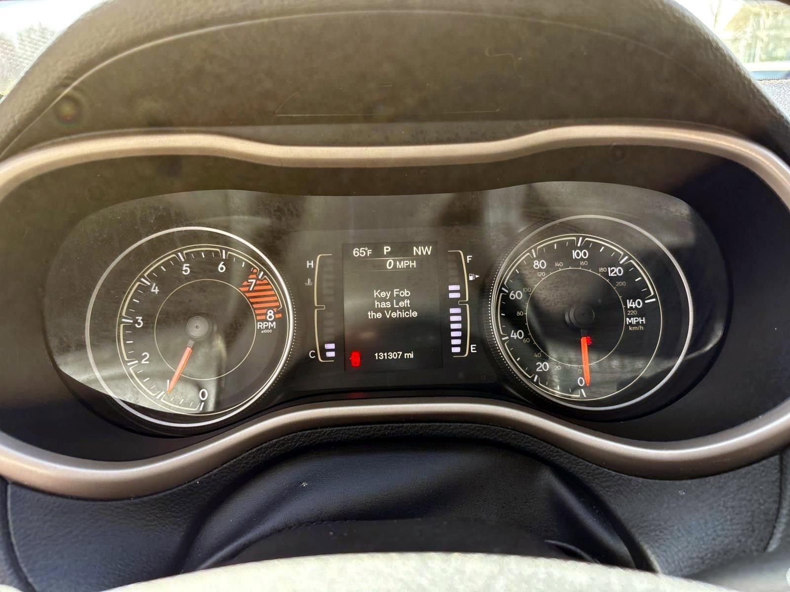 Used 2017 Jeep Cherokee Latitude w/ Comfort/Convenience Group FWD image 15