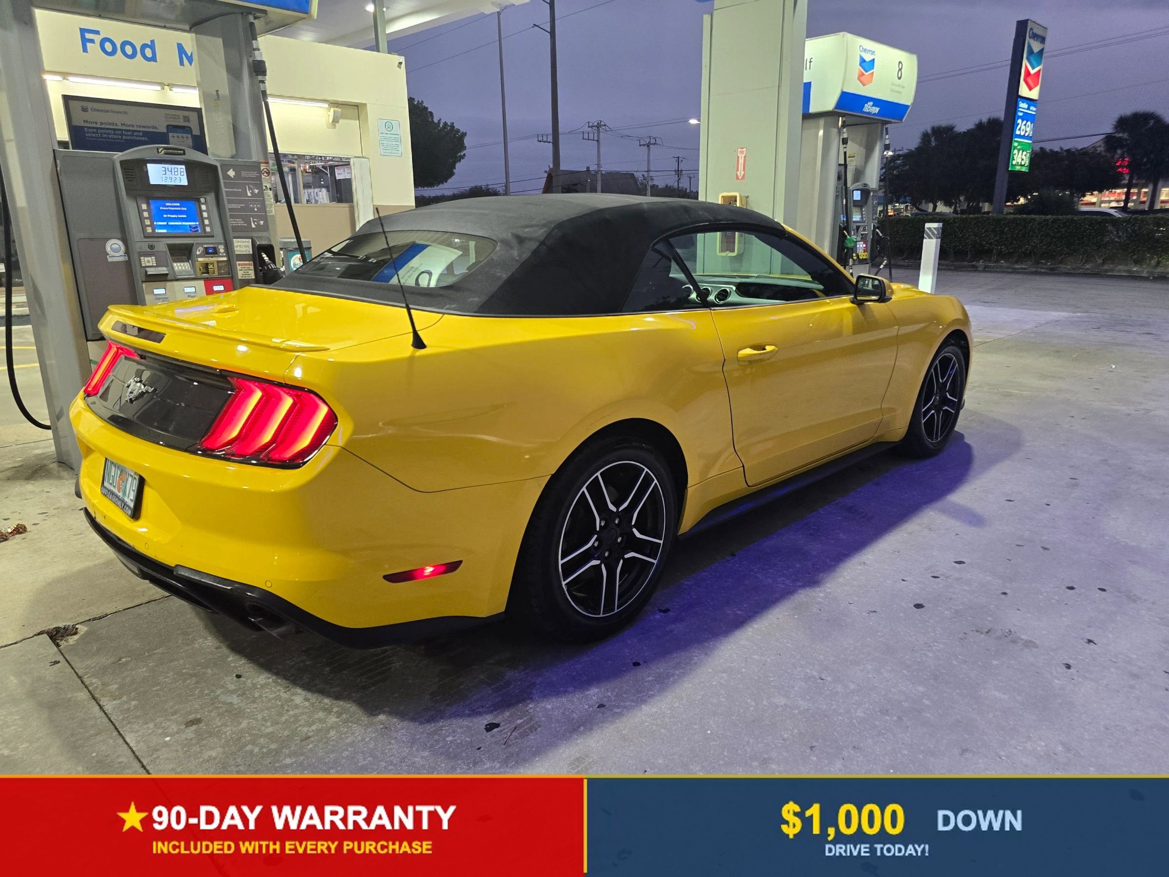 Used 2018 Ford Mustang Premium w/ Equipment Group 201A image 6