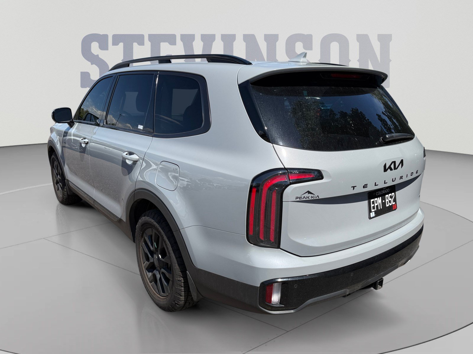 Used 2025 Kia Telluride SX Prestige X-Pro AWD/4WD image 3