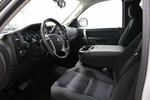 Used 2011 GMC Sierra 1500 SLE w/ Power Tech Package image 3