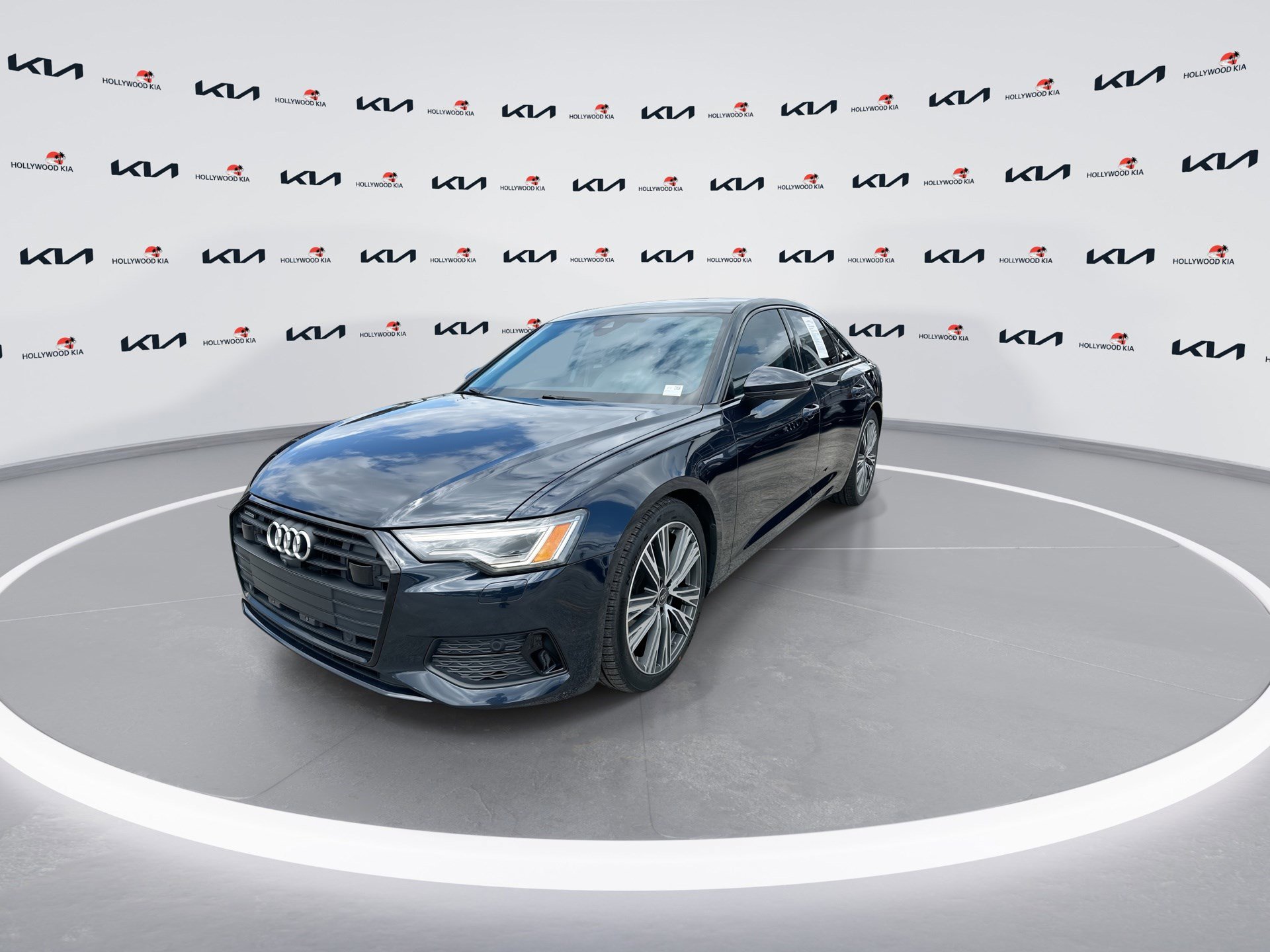 Used 2023 Audi A6 Premium Plus image 4