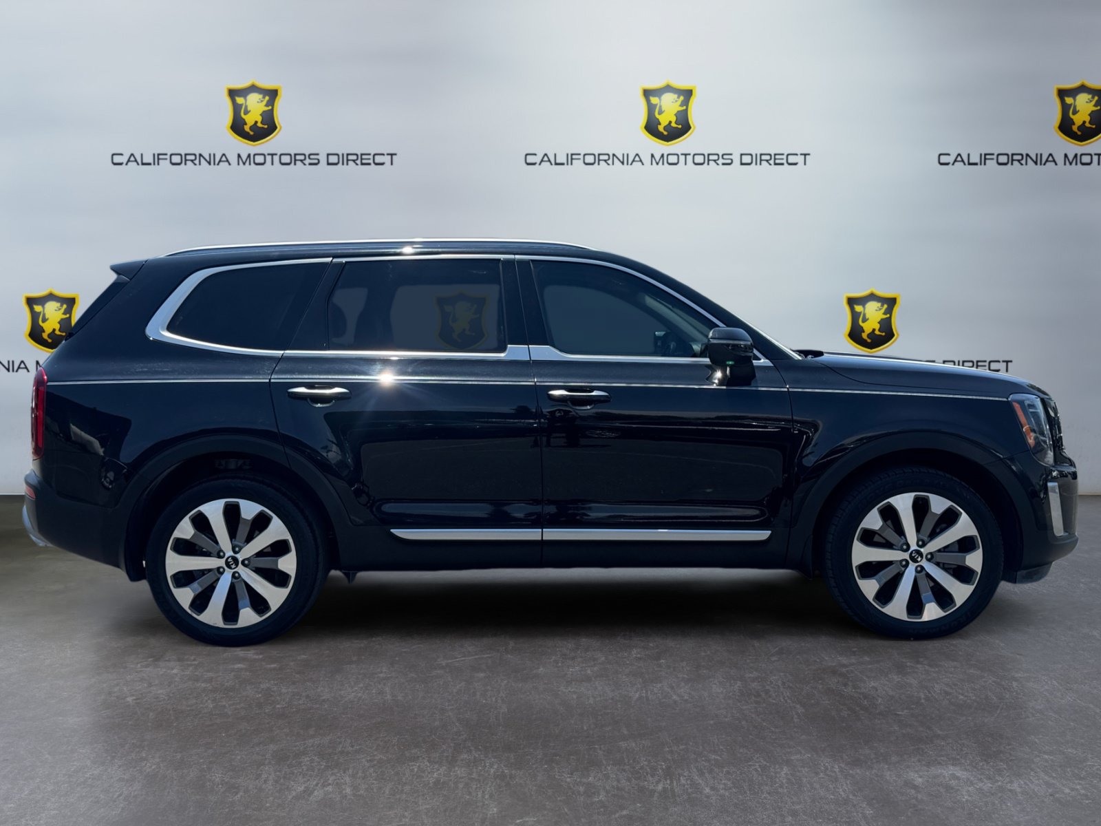 Used 2020 Kia Telluride S FWD image 6
