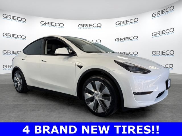 Used 2023 Tesla Model Y Long Range AWD/4WD image 1