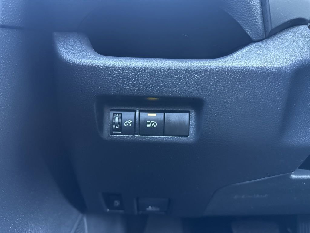 Used 2024 Toyota RAV4 XLE image 23