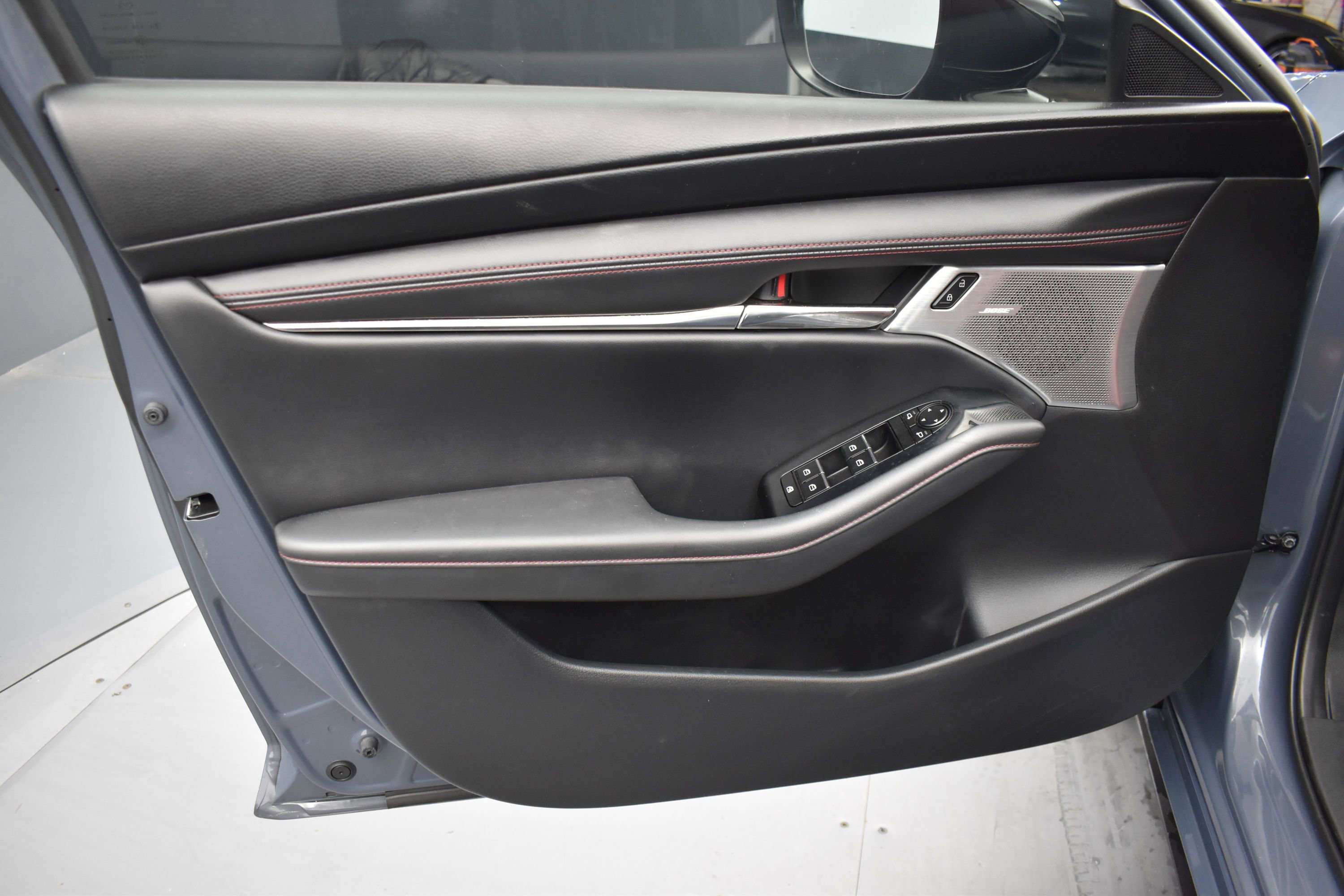 Used 2023 MAZDA MAZDA3 s AWD/4WD image 5