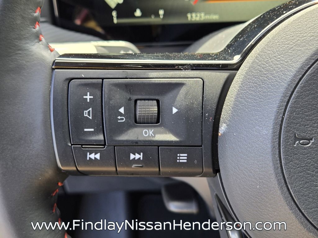 Used 2025 Nissan Kicks SR AWD/4WD image 24