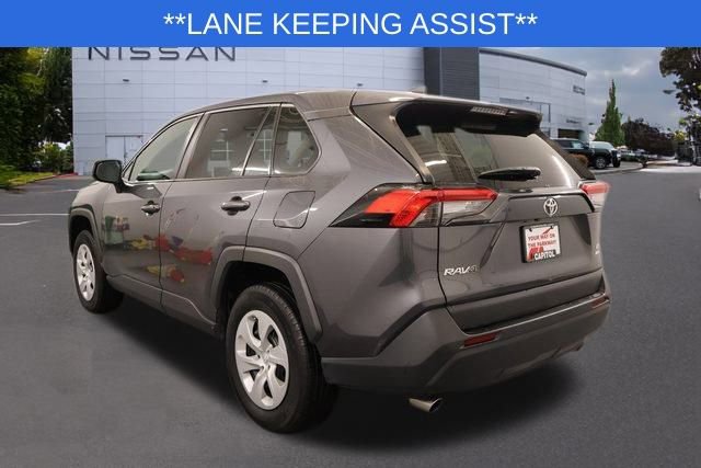 Used 2024 Toyota RAV4 LE image 5
