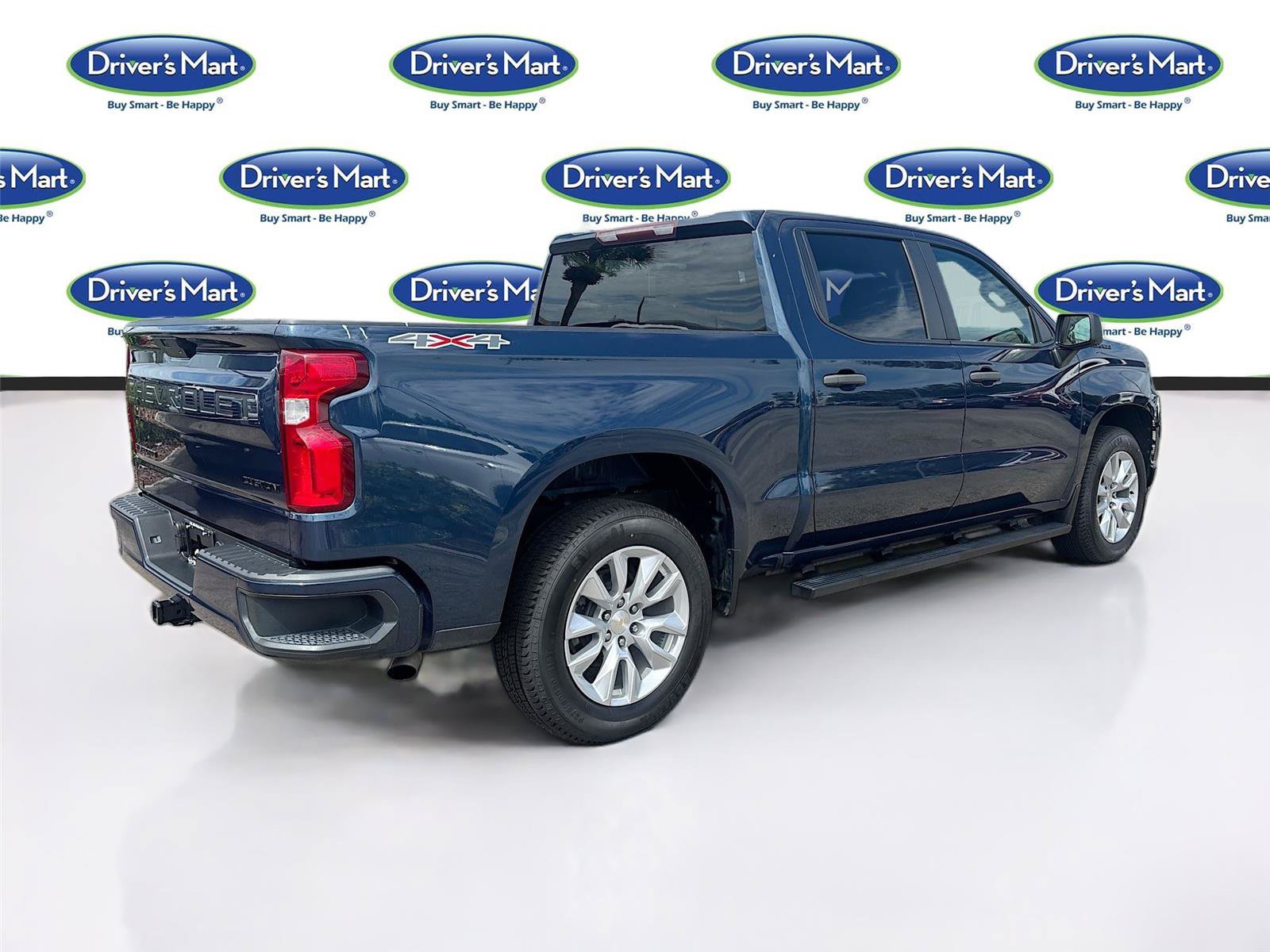 Used 2021 Chevrolet Silverado 1500 Custom w/ LPO, Dark Essentials Package AWD/4WD image 7