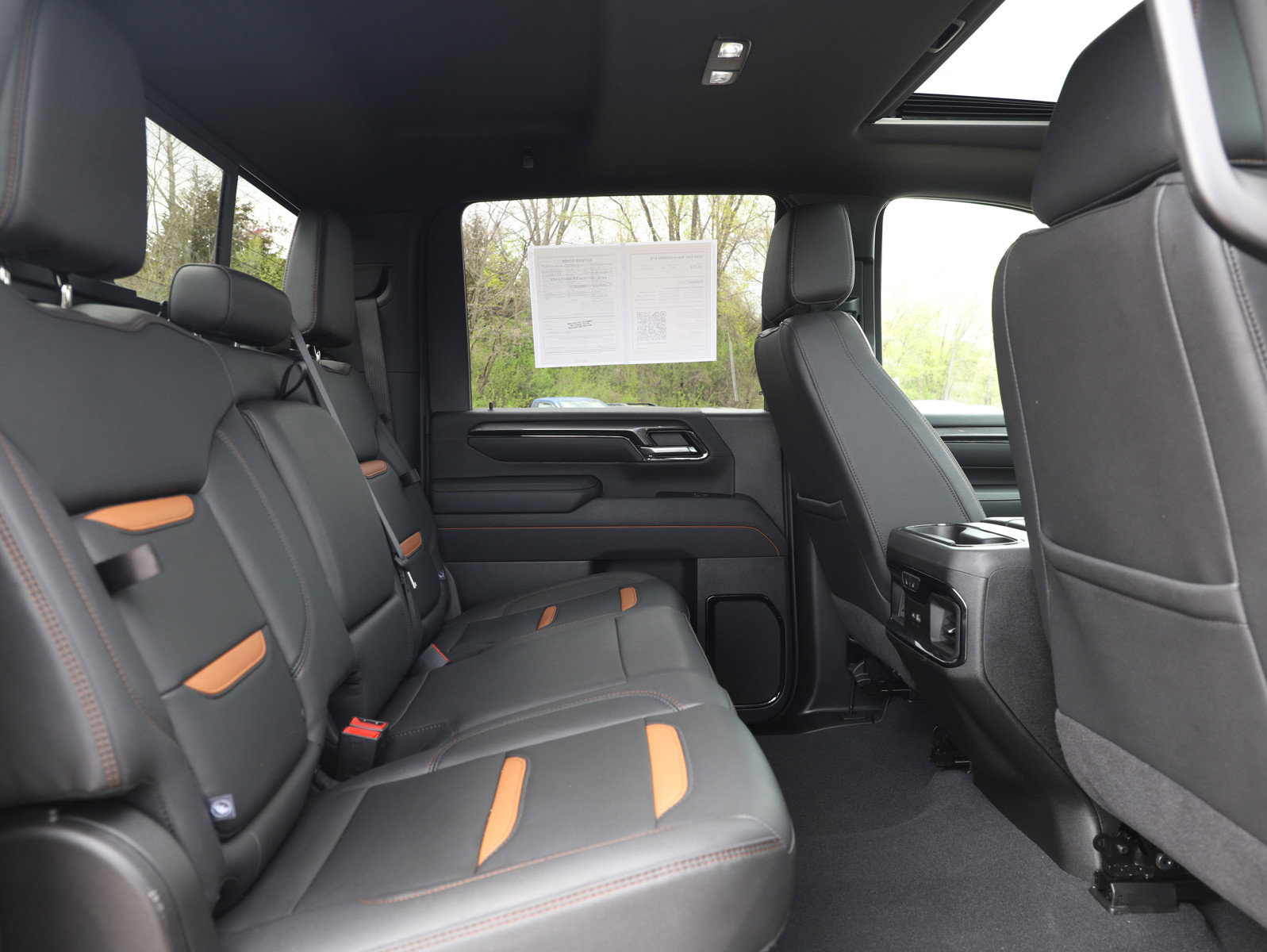 Used 2025 GMC Sierra 3500 AT4 w/ AT4 Premium Plus Package AWD/4WD image 12
