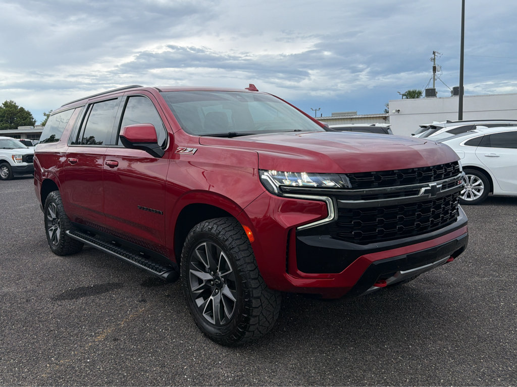 Used 2021 Chevrolet Suburban Z71 AWD/4WD image 3