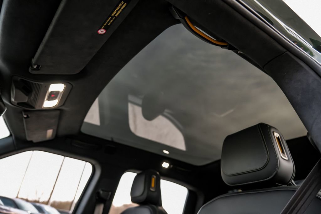 Used 2022 Rivian R1T Adventure image 21