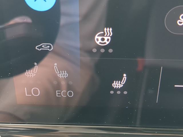 Certified 2023 Volkswagen ID.4 Pro S AWD/4WD image 27