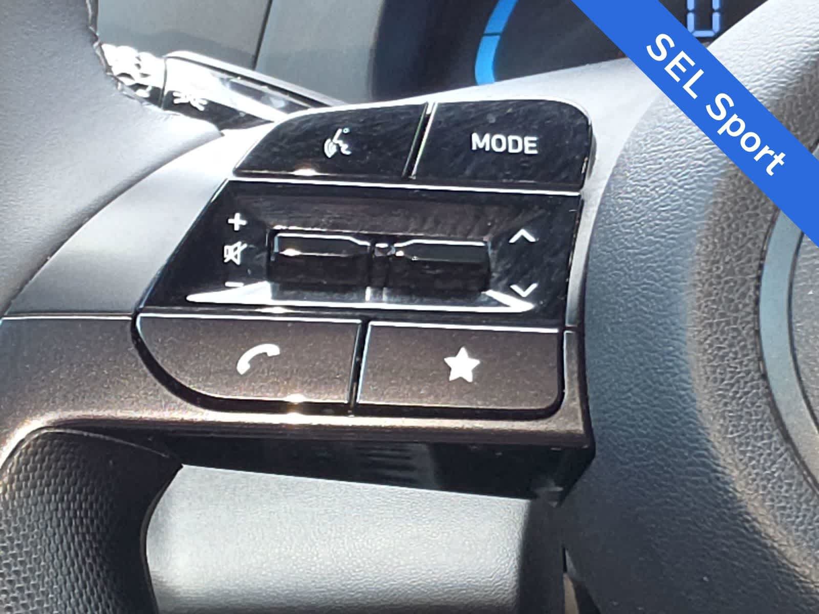 Certified 2025 Hyundai Elantra Sport FWD image 27
