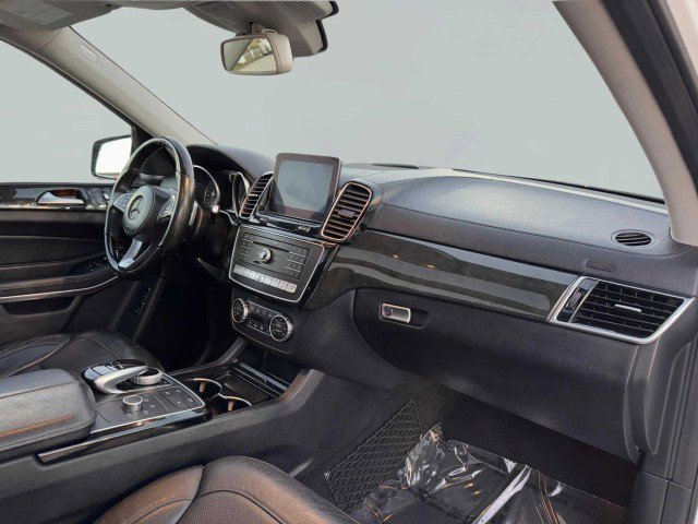 Used 2018 Mercedes-Benz GLS 550 4MATIC image 54