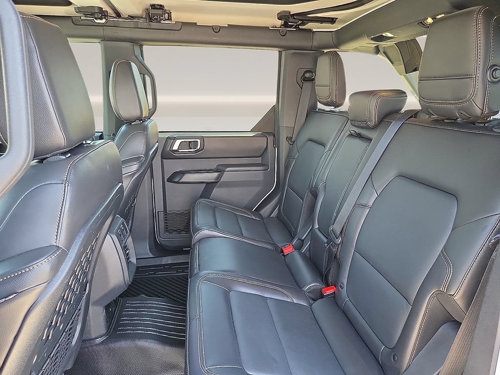 Used 2025 Ford Bronco Badlands AWD/4WD image 13