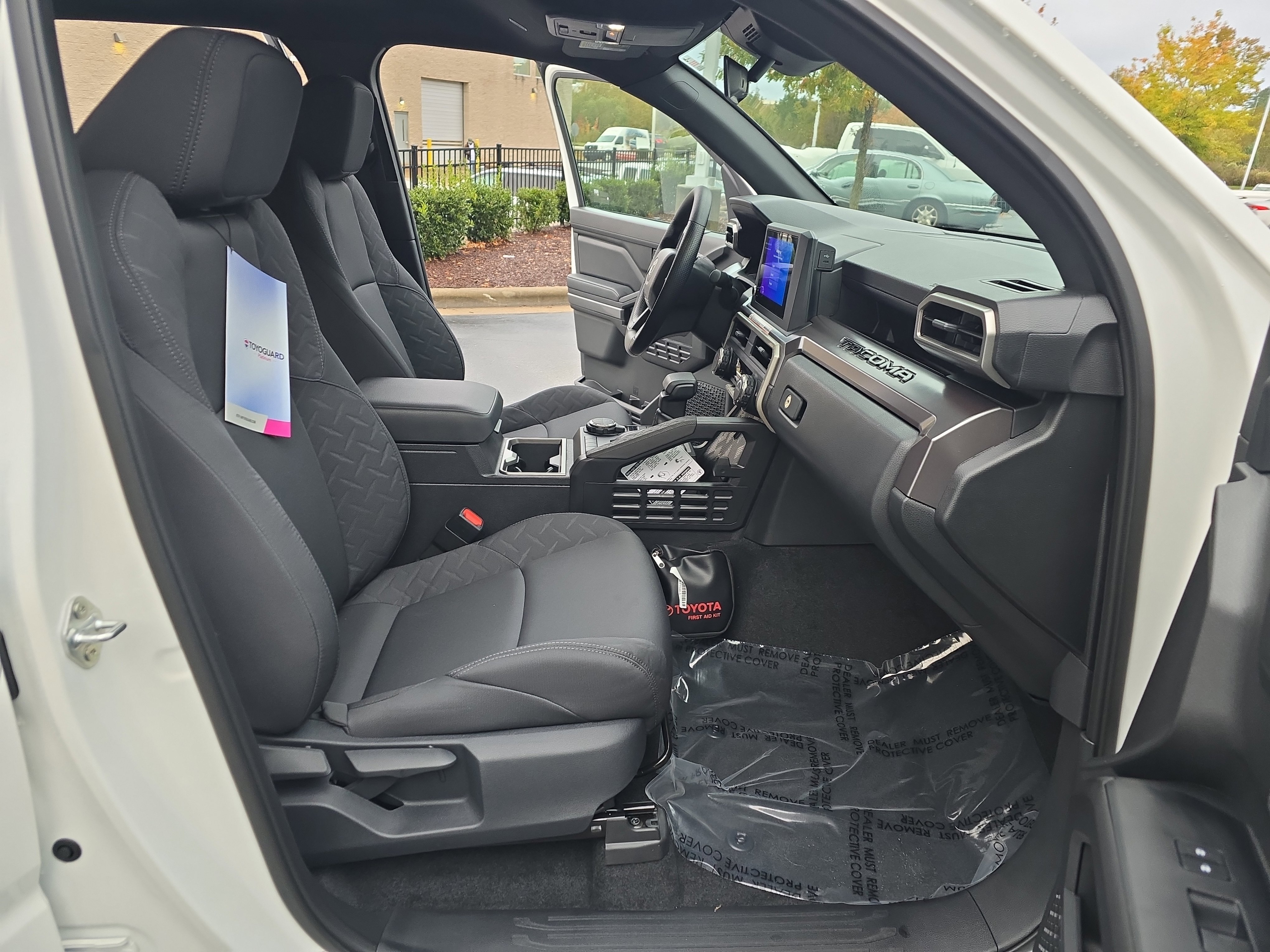 Used 2025 Toyota Tacoma SR5 image 10