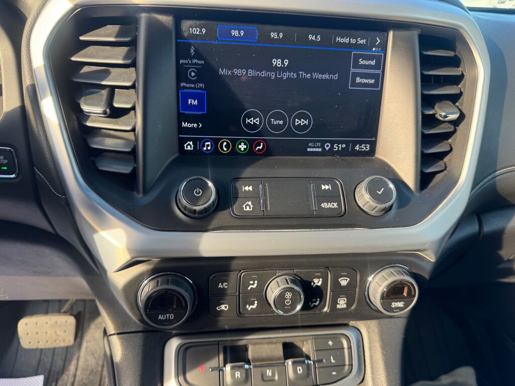 Used 2023 GMC Acadia SLE w/ Driver Convenience Package image 11