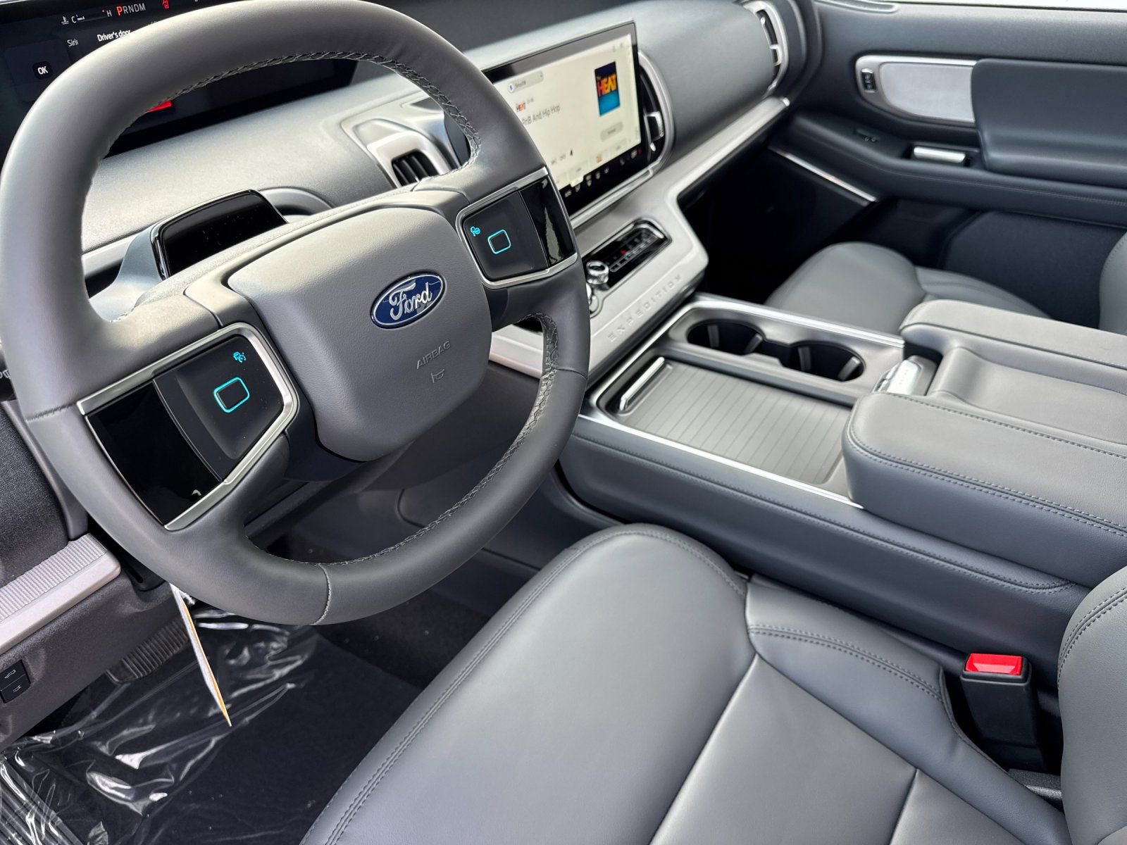 New 2026 Ford Expedition Active image 9