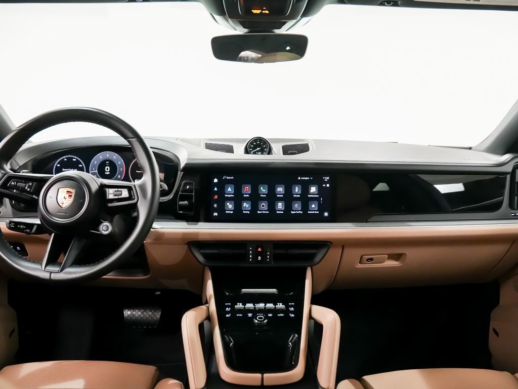 Certified 2024 Porsche Cayenne Coupe AWD/4WD image 21
