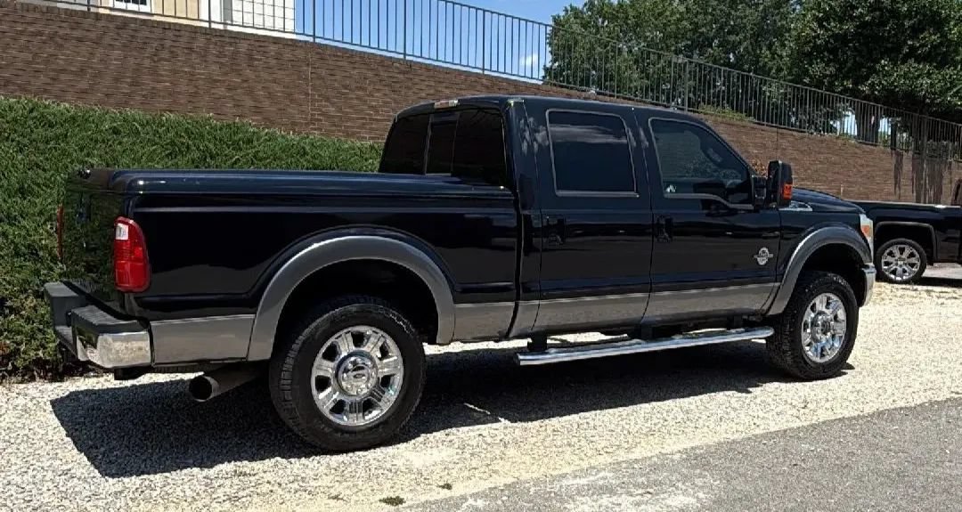 Used 2012 Ford F250 Lariat w/ Lariat Ultimate Pkg AWD/4WD image 7