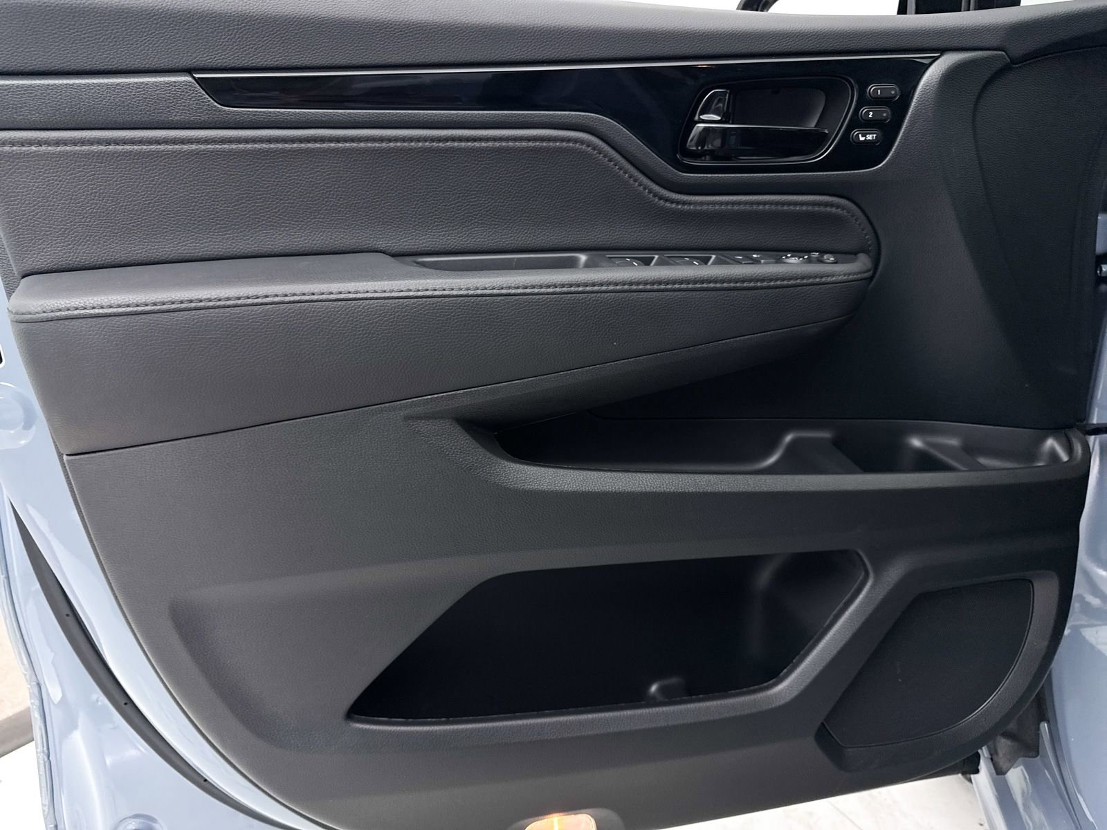 Used 2023 Honda Odyssey Elite image 28