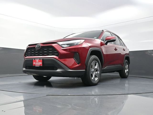 Used 2025 Toyota RAV4 XLE image 35