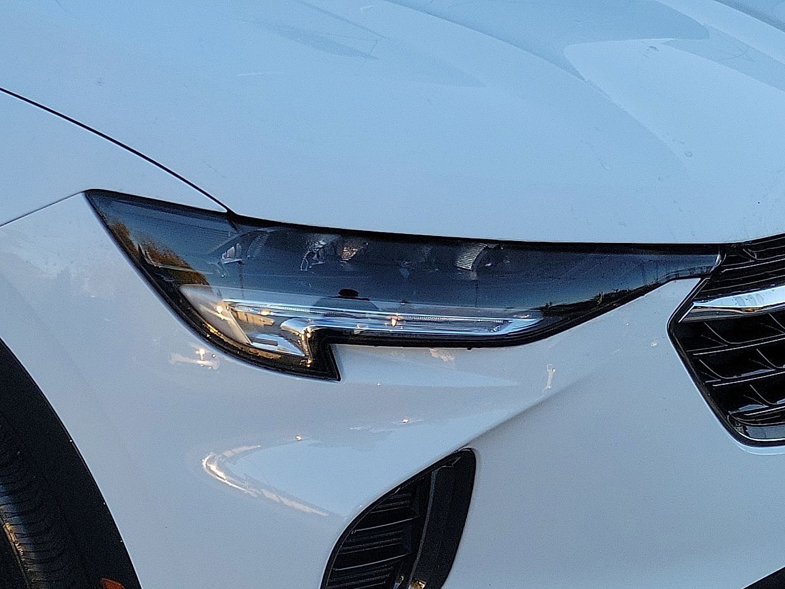 Used 2021 Buick Envision Essence w/ Sport Touring Package image 9