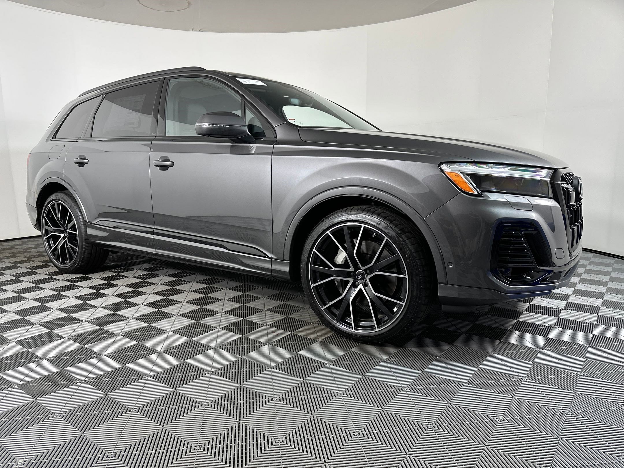 New 2025 Audi Q7 3.0T Premium Plus image 21