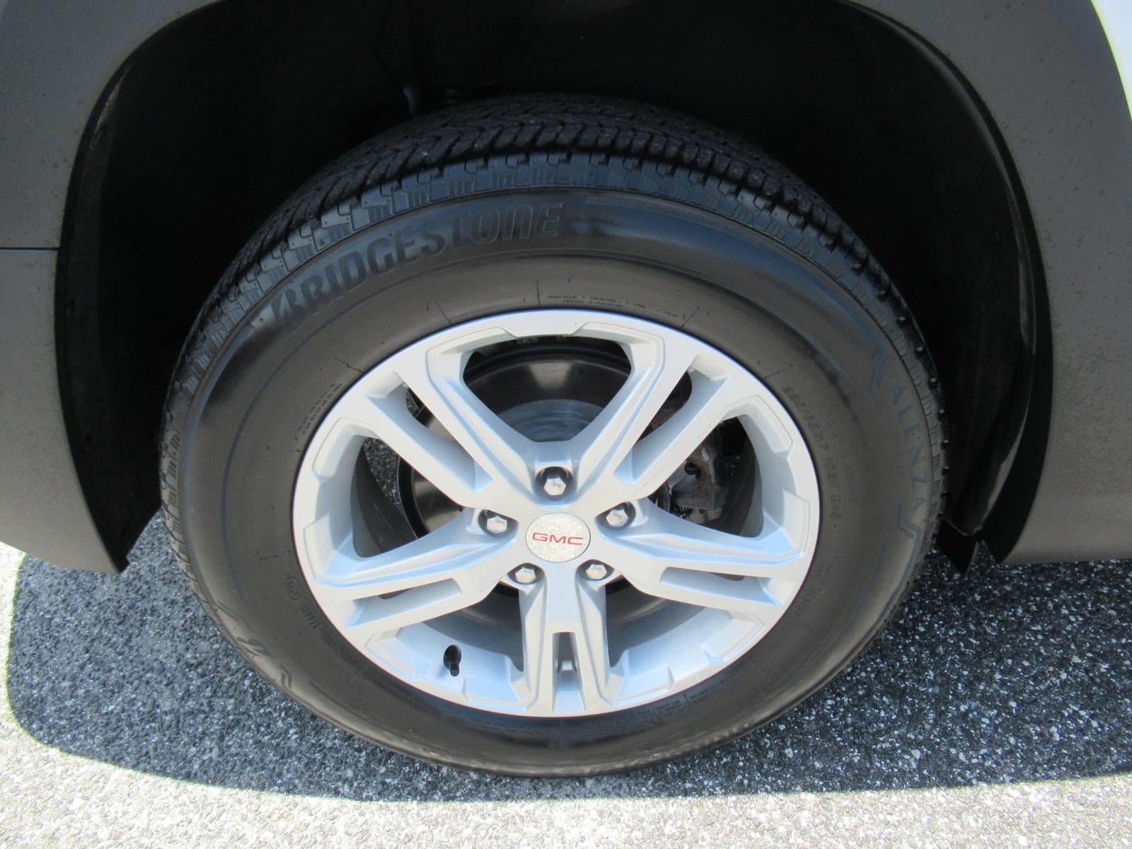 Used 2024 GMC Terrain SLE w/ Driver Convenience Package AWD/4WD image 8
