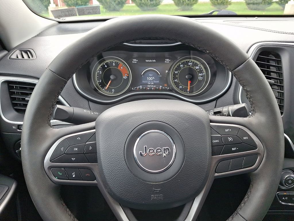 Used 2022 Jeep Cherokee Latitude Lux w/ Sun & Sound Group image 19