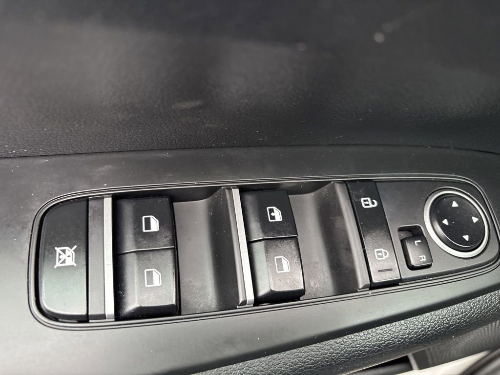 Used 2024 Kia Forte LXS image 23