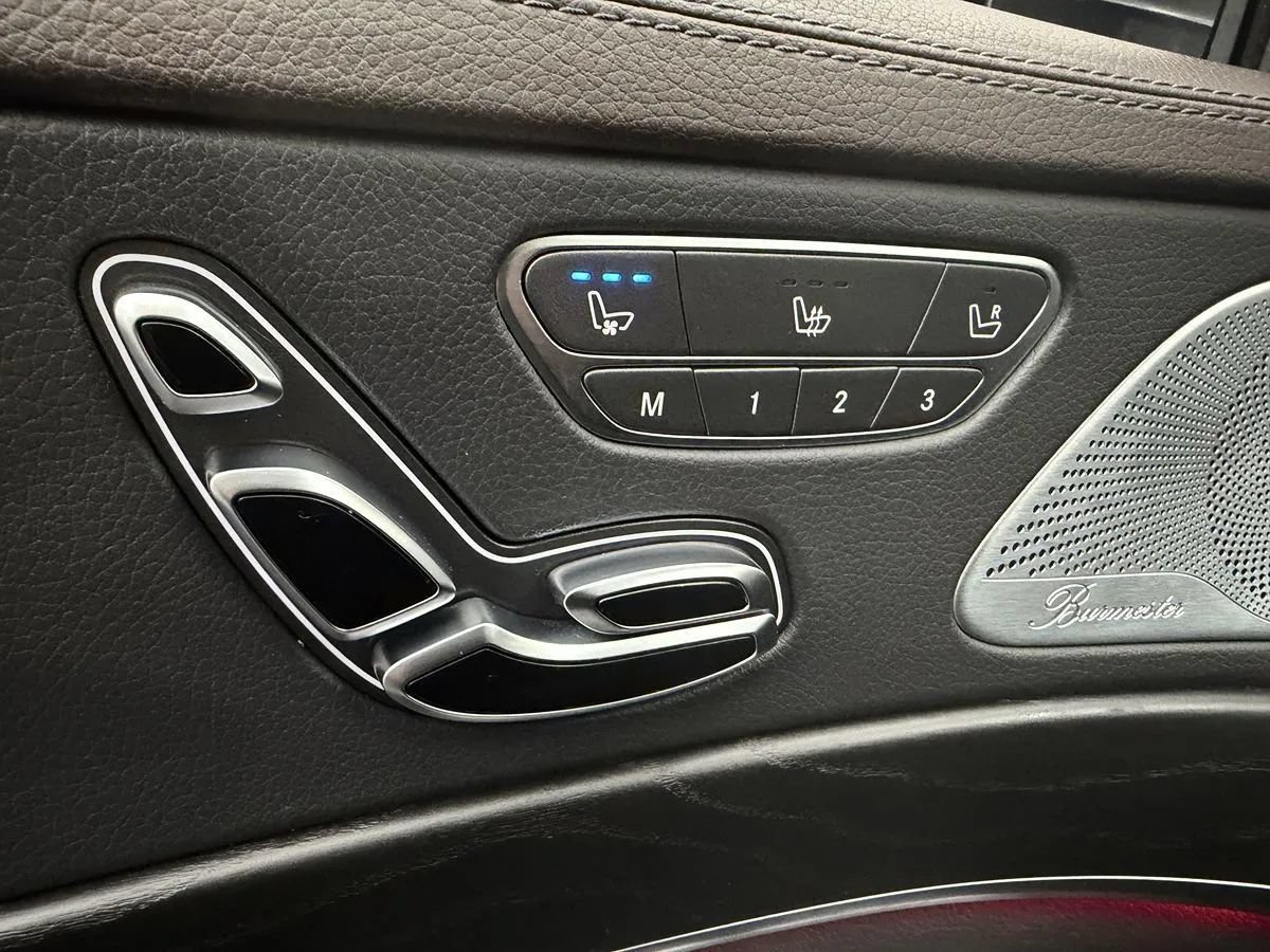 Used 2018 Mercedes-Benz S 560 4MATIC Sedan image 16