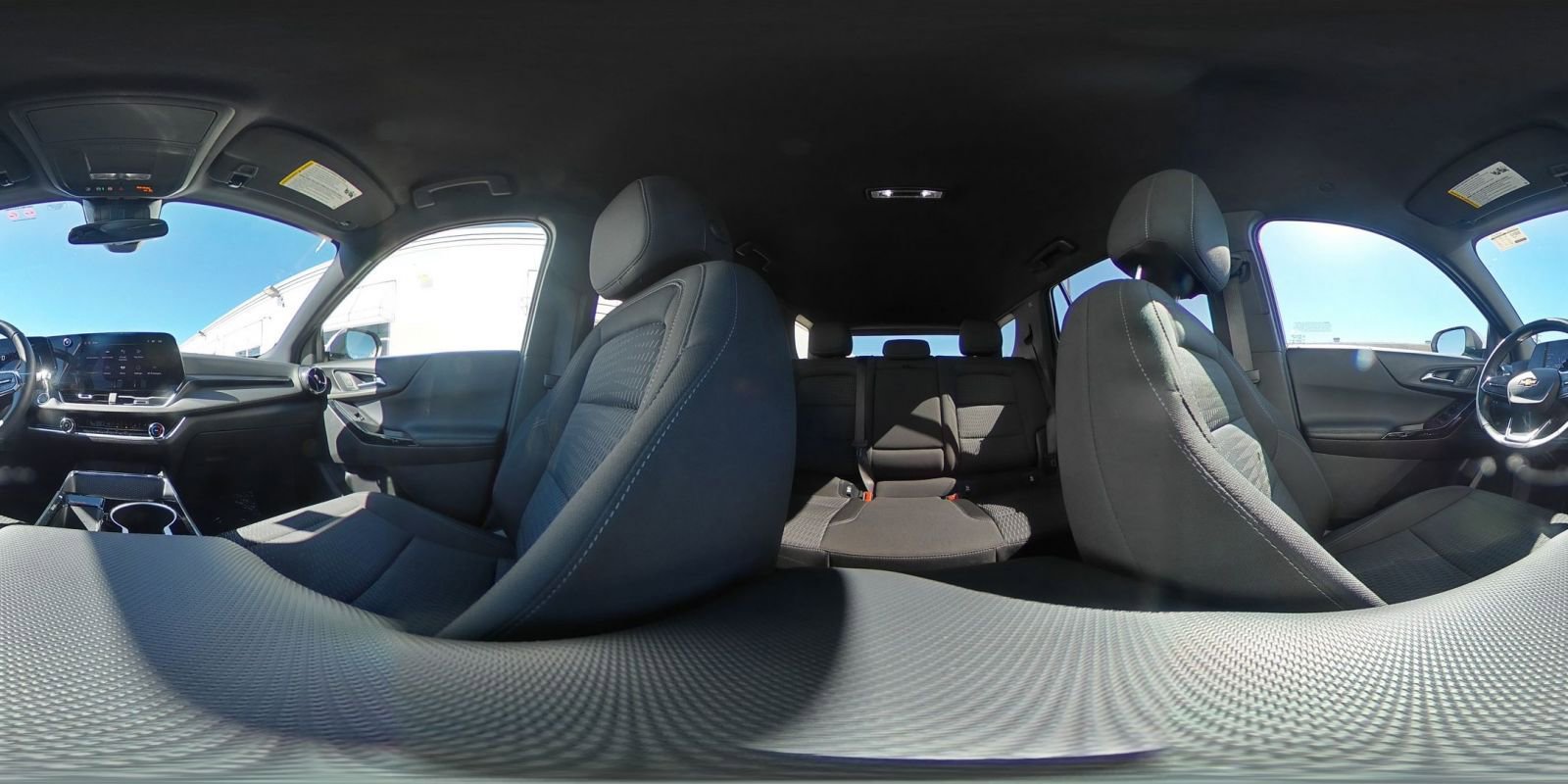 Used 2025 Chevrolet Equinox LT image 42