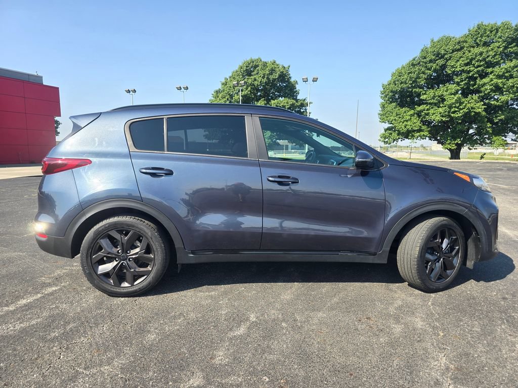 Used 2022 Kia Sportage Nightfall Edition FWD image 16