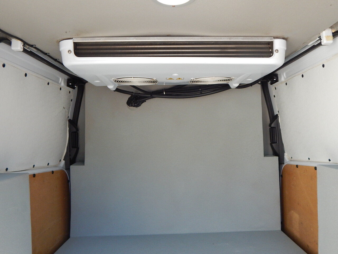 Used 2015 Ford Transit Connect XL FWD image 14