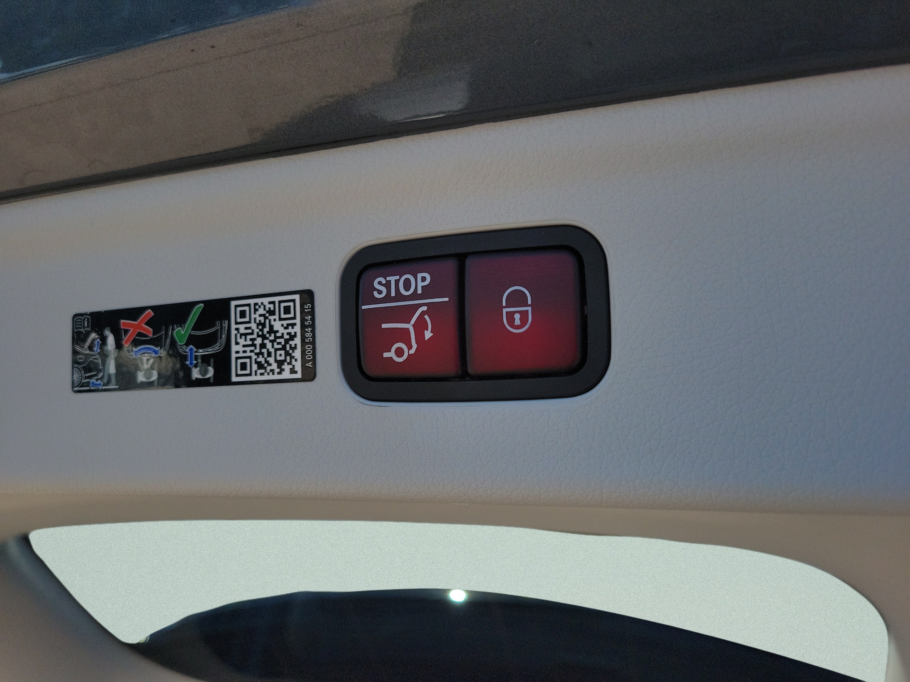 Certified 2023 Mercedes-Benz EQE 350+ SUV image 6