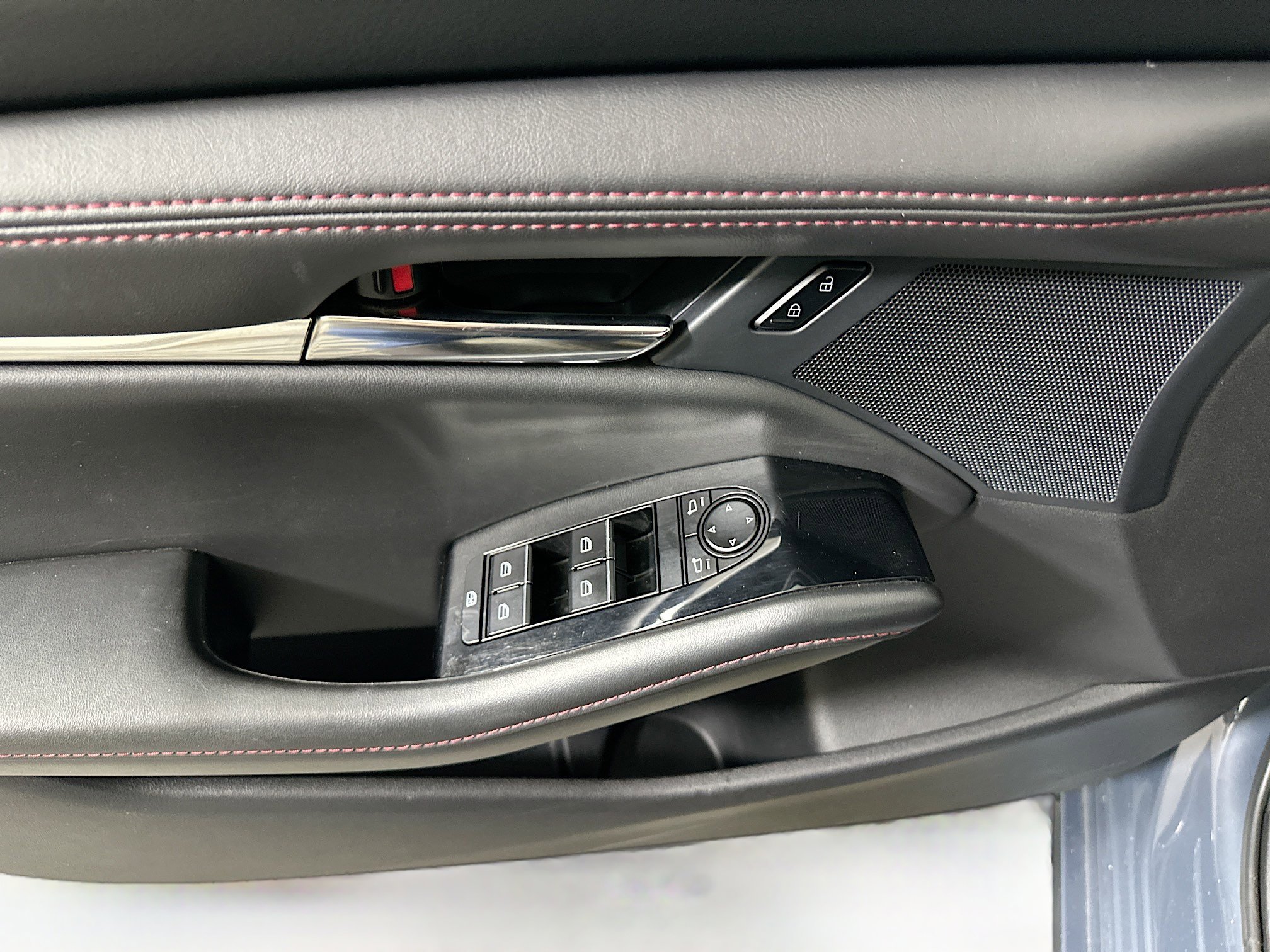 Used 2024 MAZDA MAZDA3 s image 15