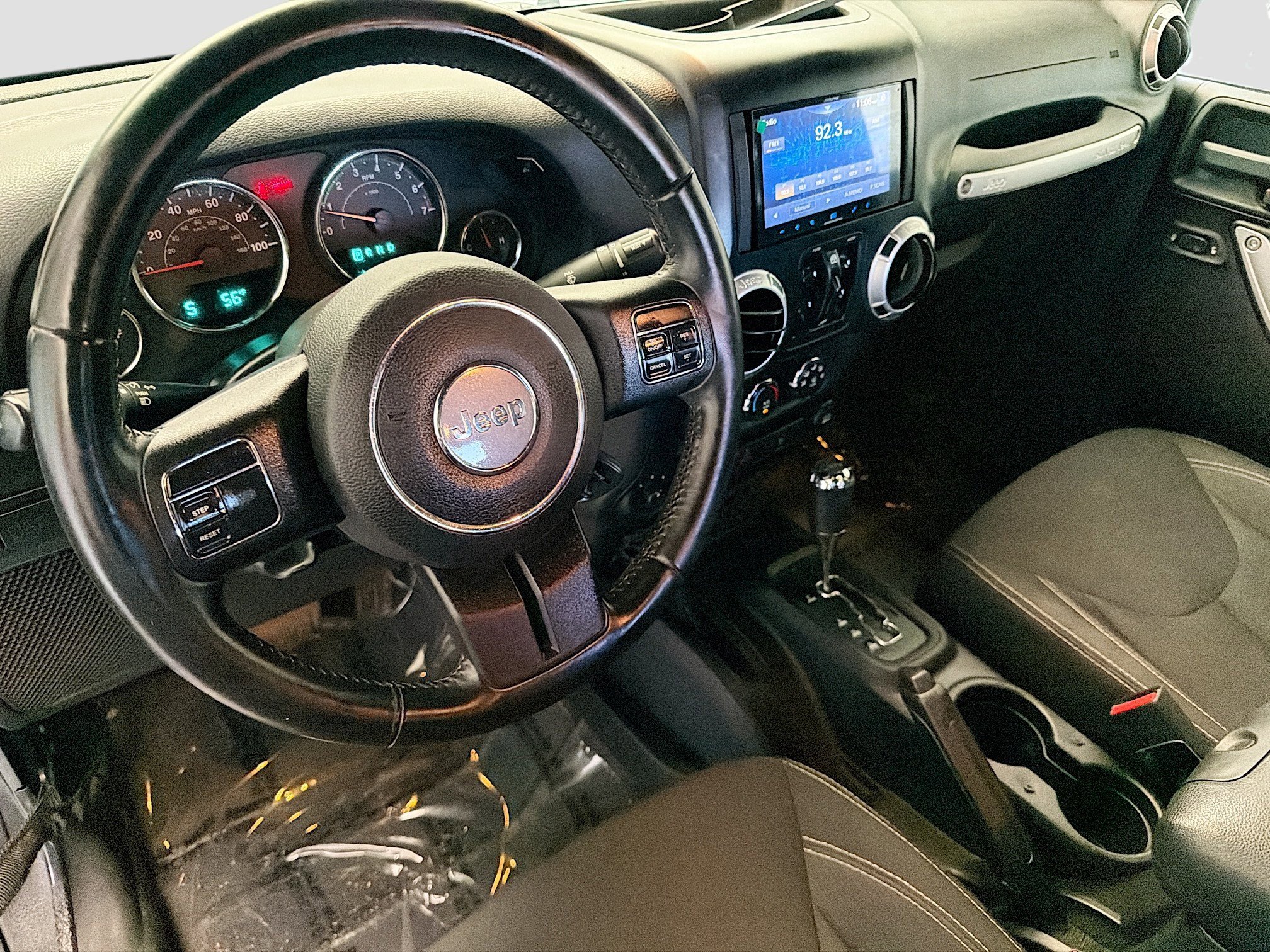 Used 2016 Jeep Wrangler Unlimited Rubicon w/ Max Tow Package image 7