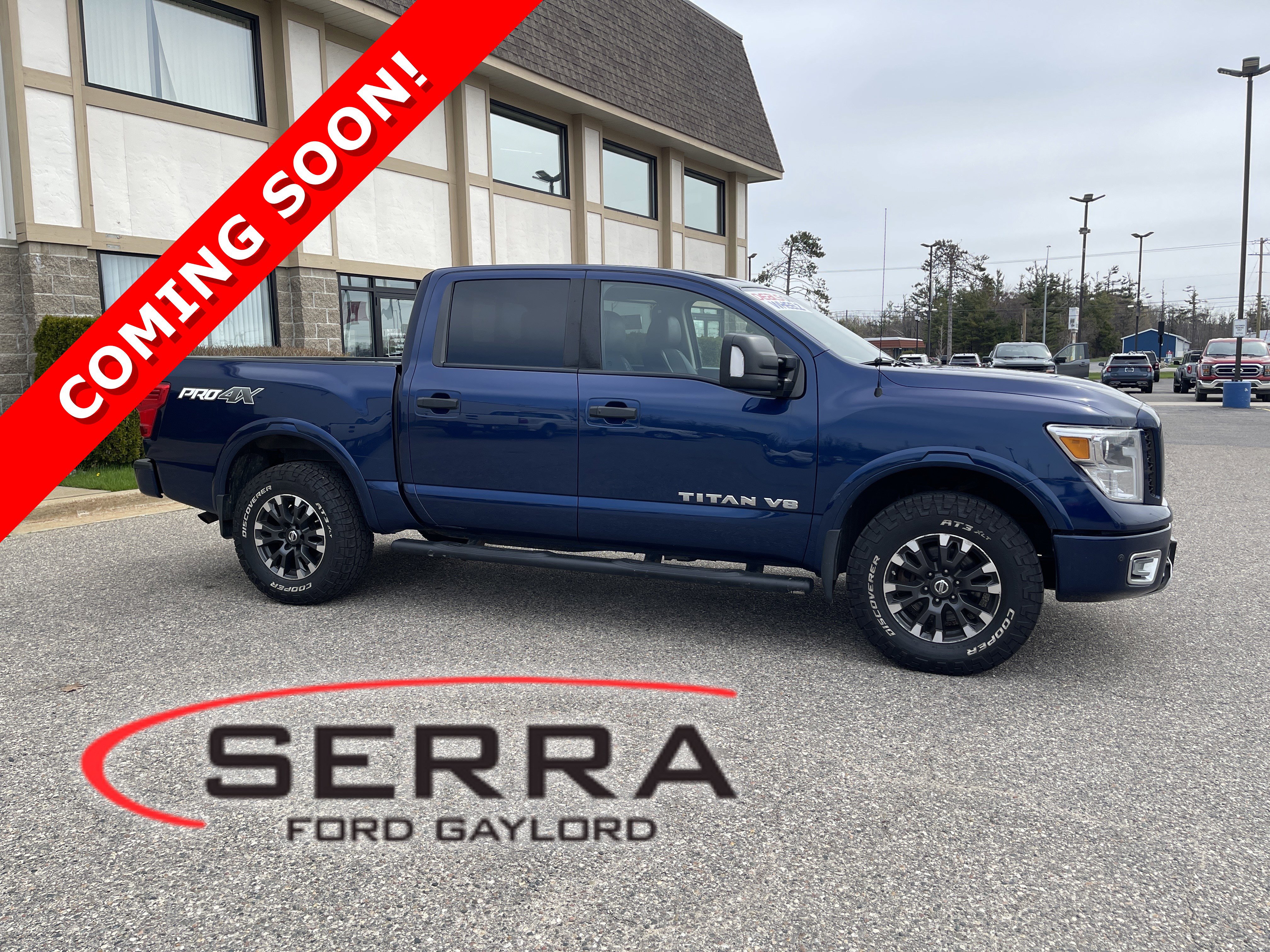 Used 2018 Nissan Titan PRO-4X AWD/4WD image 1