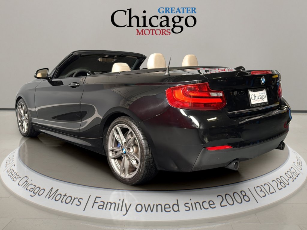 Used 2016 BMW M235i Convertible image 7